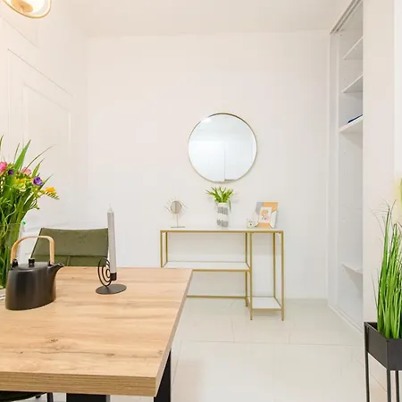 Apartment Luxury New 5* In The Center Of