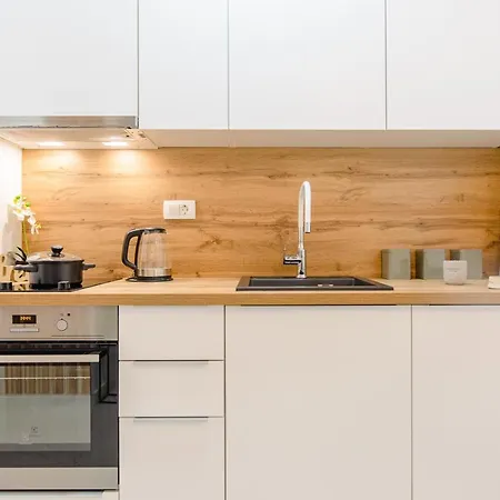 Apartment Luxury New 5* In The Center Of